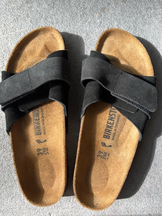 Birkenstock Shoes - Birkenstock Oita black 2 strap suede sandals size 8/39🔥 EUC